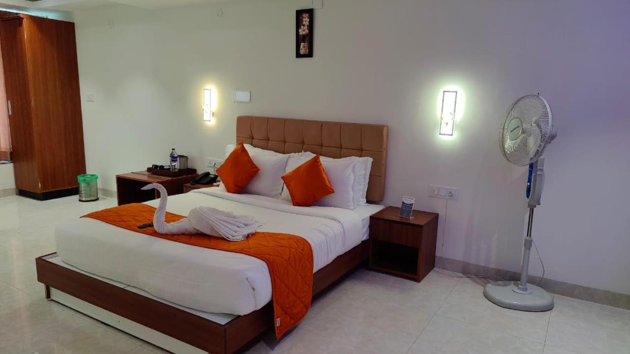 Grand Signature Hotel & Spa Yercaud Ngoại thất bức ảnh