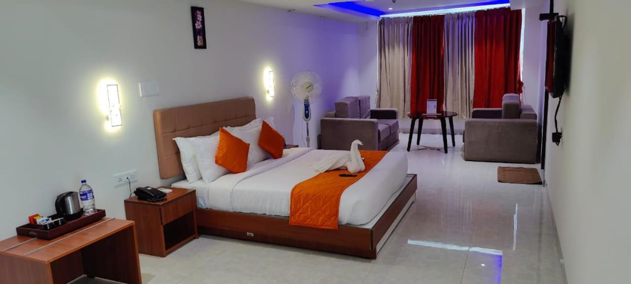 Grand Signature Hotel & Spa Yercaud Ngoại thất bức ảnh